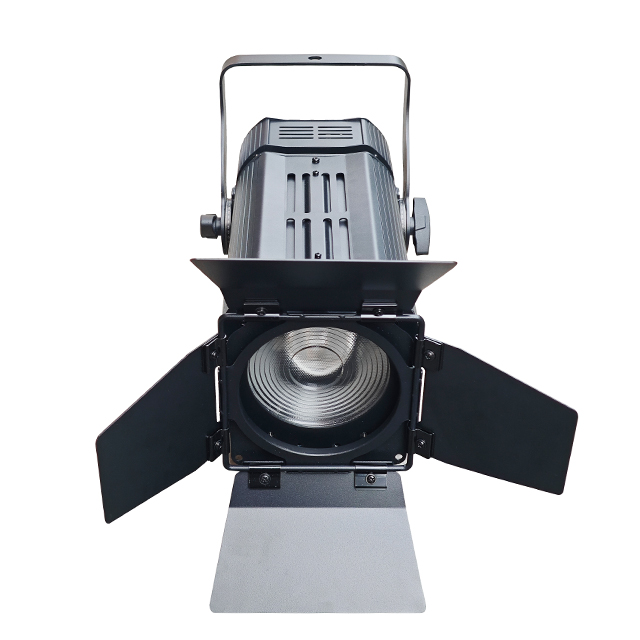 LF130FC 130W 六色 LED 聚光灯