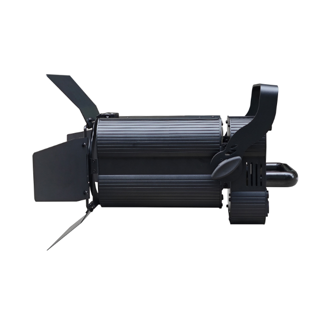 LF130FC 130W 六色 LED 聚光灯