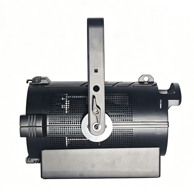 LF160FC 150W RGBCAL LED 聚光灯