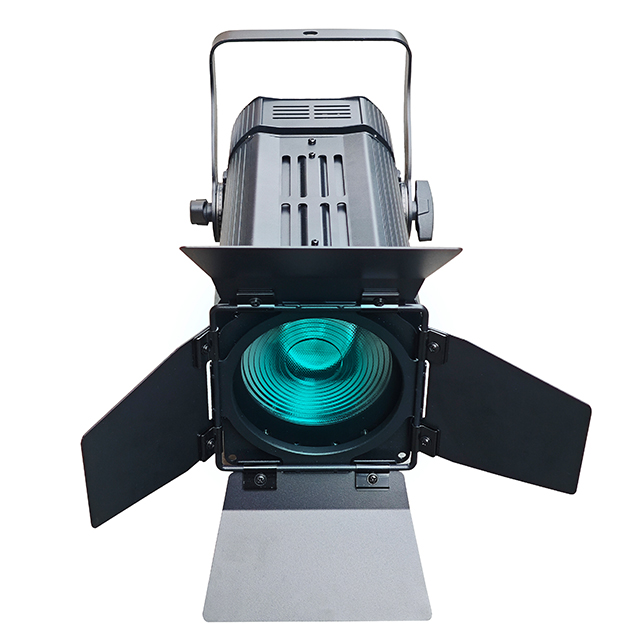 LF130FC 130W 六色 LED 聚光灯